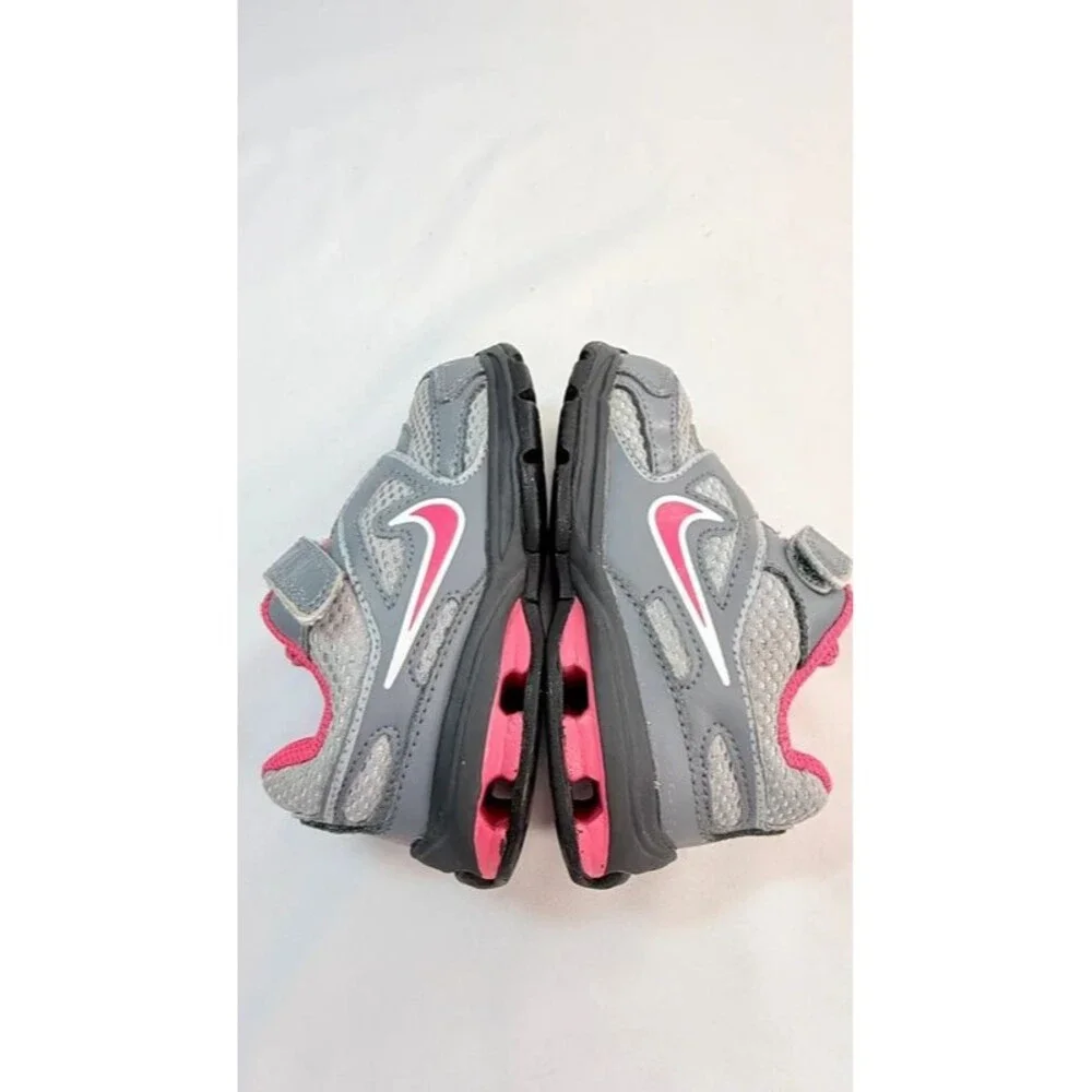 Nike Kids (Toddler) Size 6C Grey w/ Pink GUC